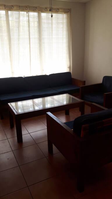 Sala linda para tu comodidad.
Cute room for your comfort.
