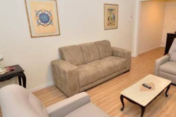 Copacabana 3 quartos até 8 pessoas 100m da praia gallery image 4