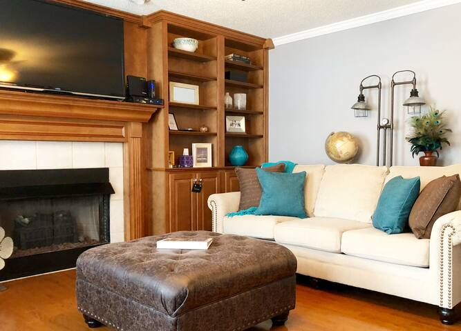 Peacock Alley Condo♥w/ Many Extras