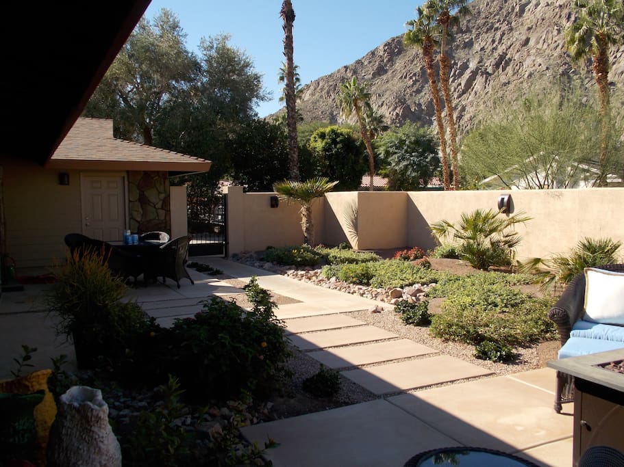 Courtyard Views