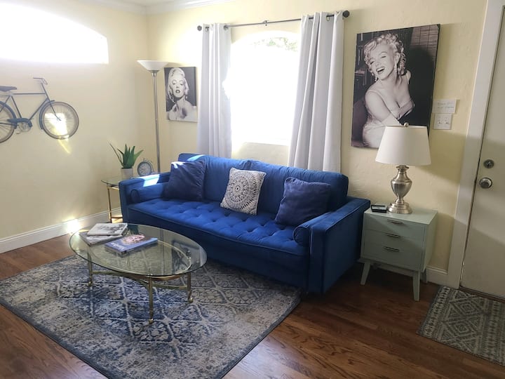 1950's East Sac Getaway with Free parking! Houses for Rent in