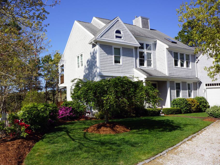 Private home overlooking Popponessett Bay, adjacent to large conservation area with walking trails