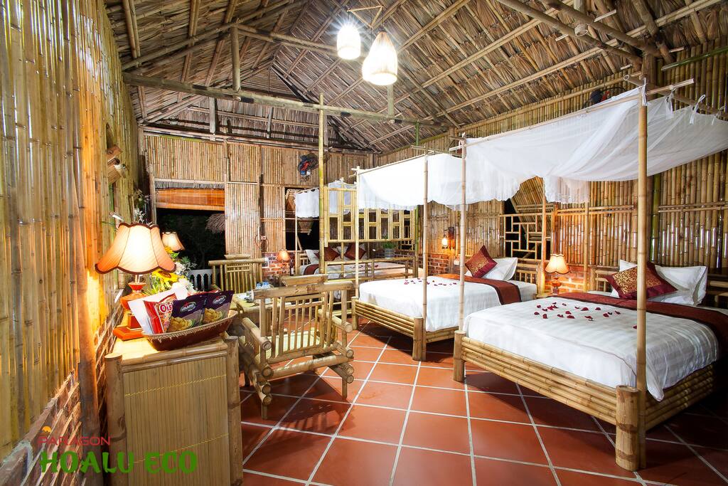 Bamboo bungalow Luxury Family Room