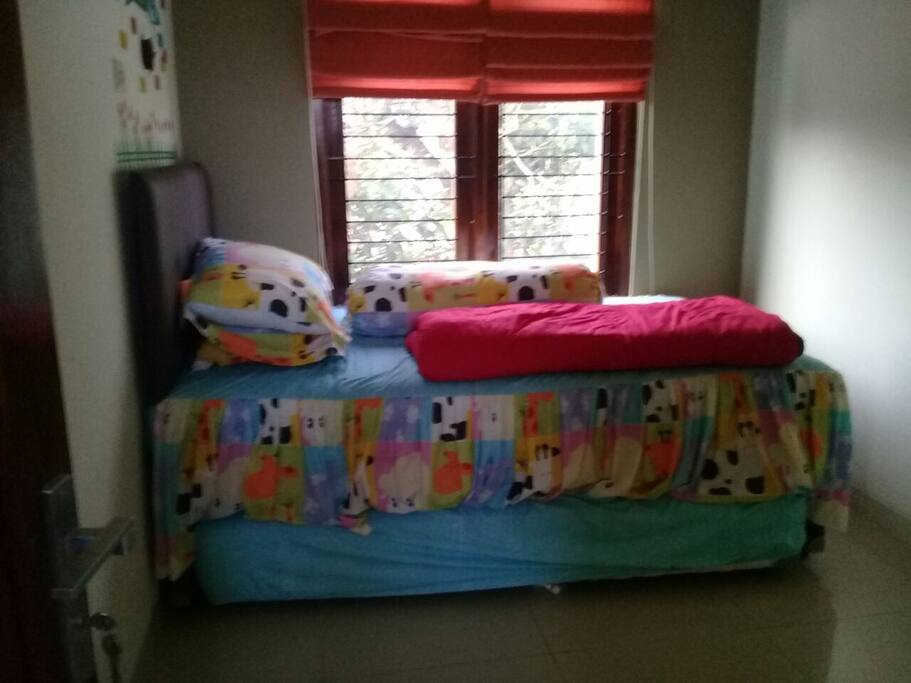 children's bed room
