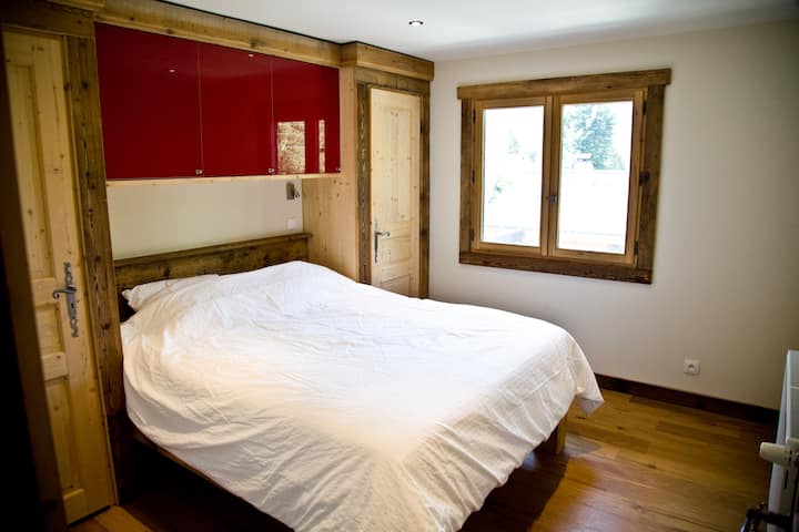 غرفة النوم الرئيسية