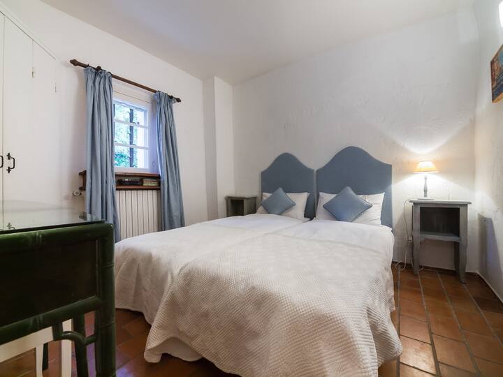 schlafzimmer im ersten Stock