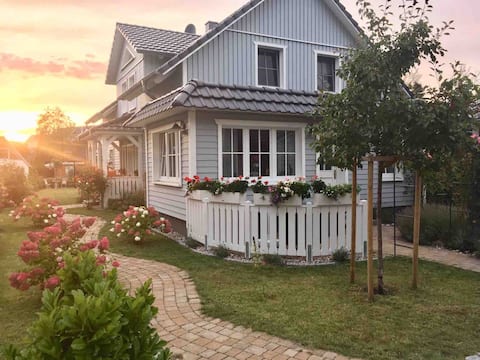 Beliebte Airbnb-Anzeige: Apartment Visby - cozy living in the Sweden house in Zingst