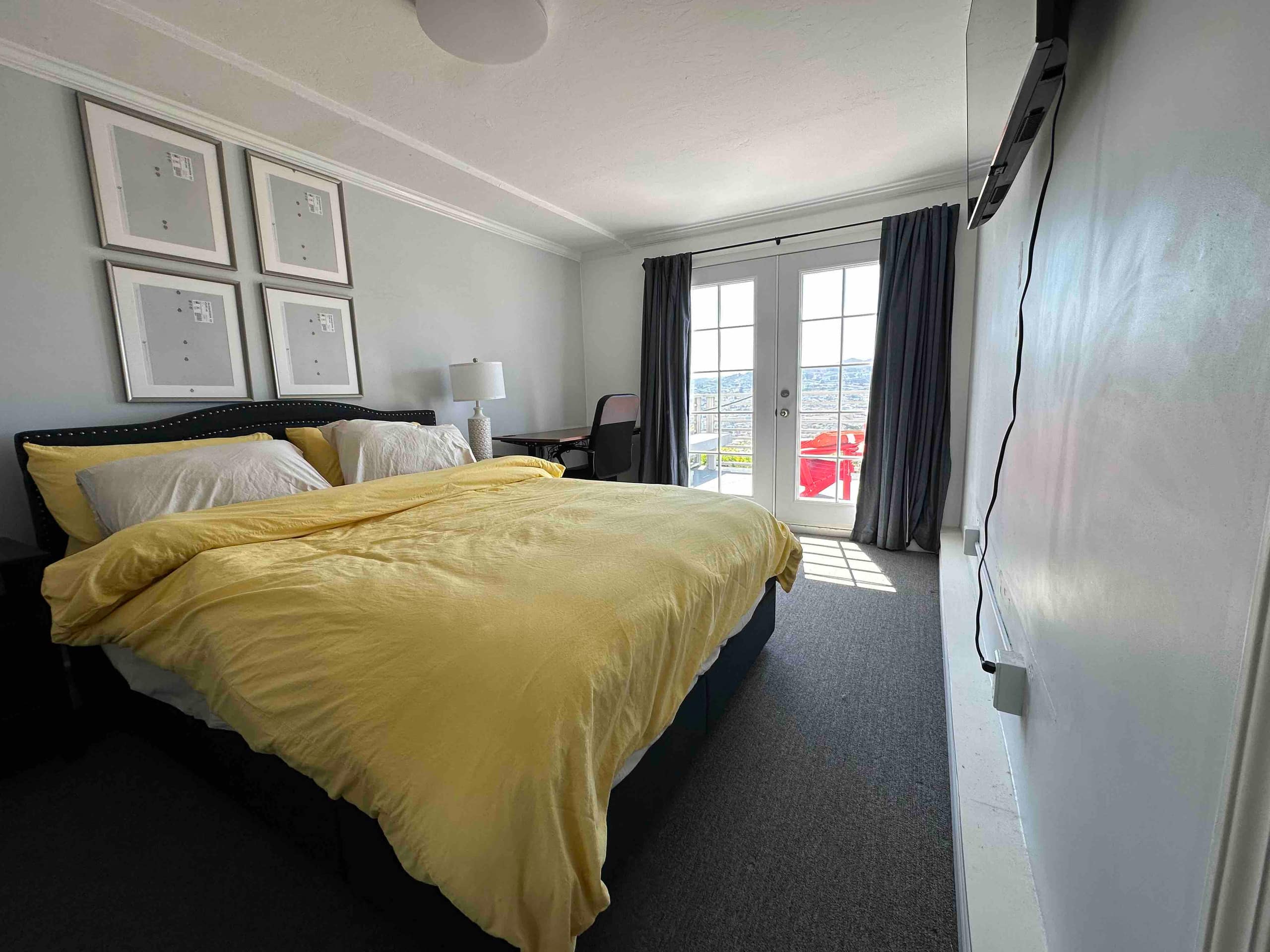 Home in San Francisco · ★4.9 · 2 bedrooms · 2 beds · 1 bath - Image 5