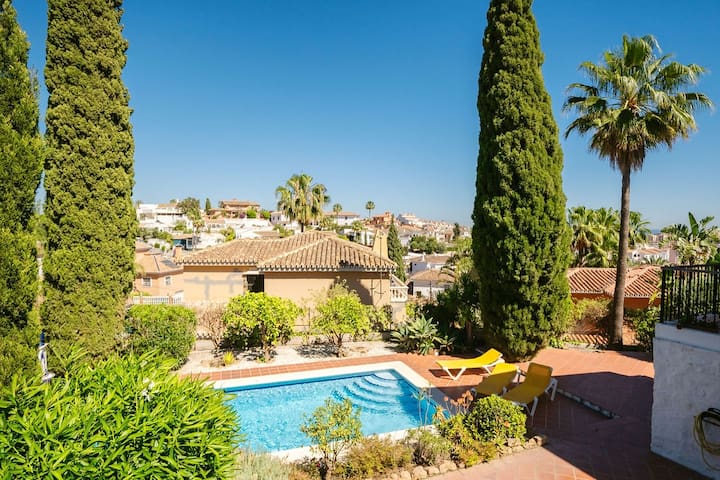 Palm Homes managed Airbnb listing 3