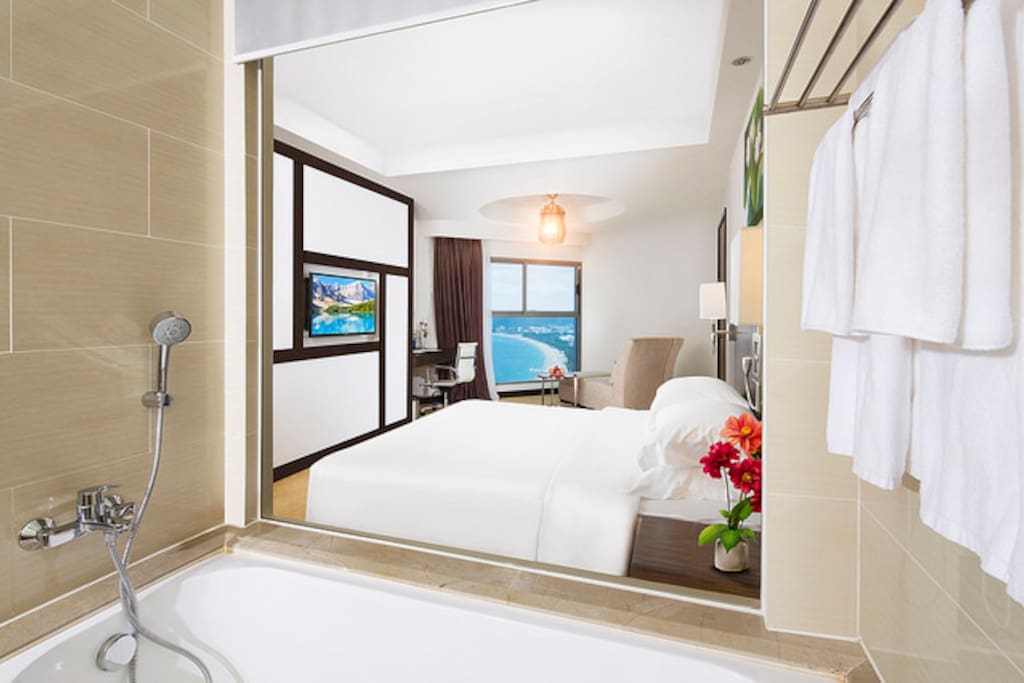 BATH ROOM
