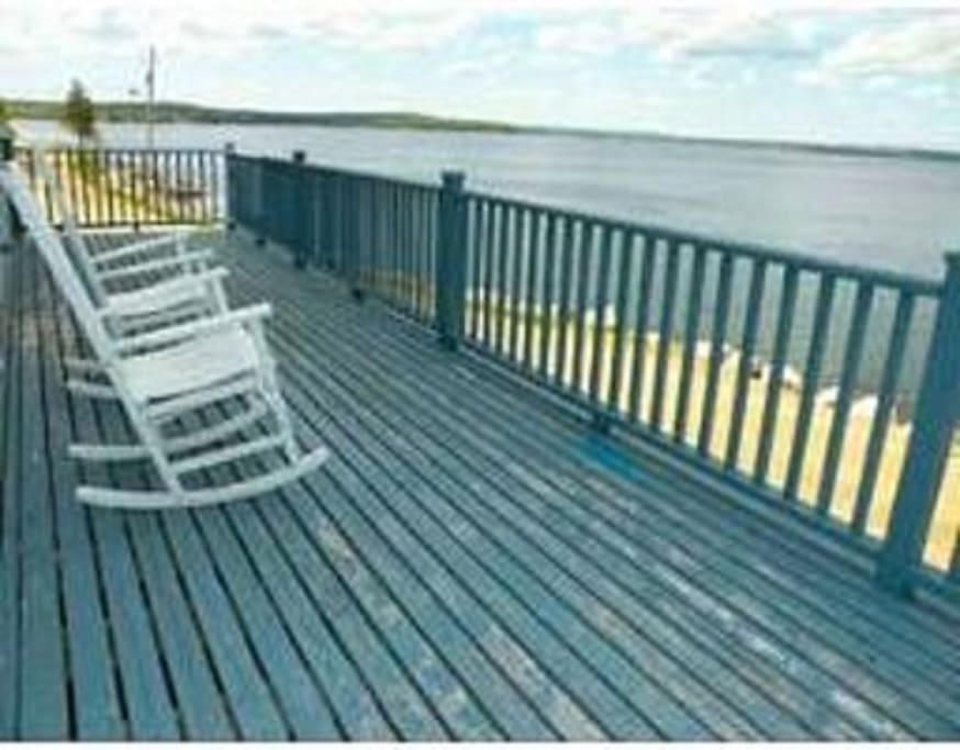 Front deck