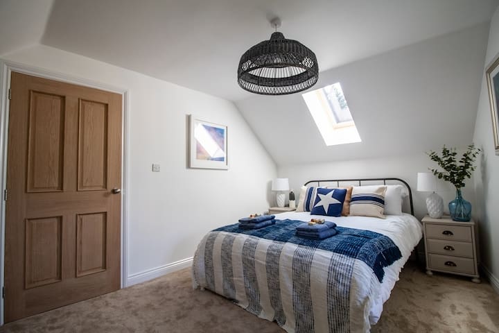 Private Seaside Retreat With Hot Tub Cottages For Rent In Weston