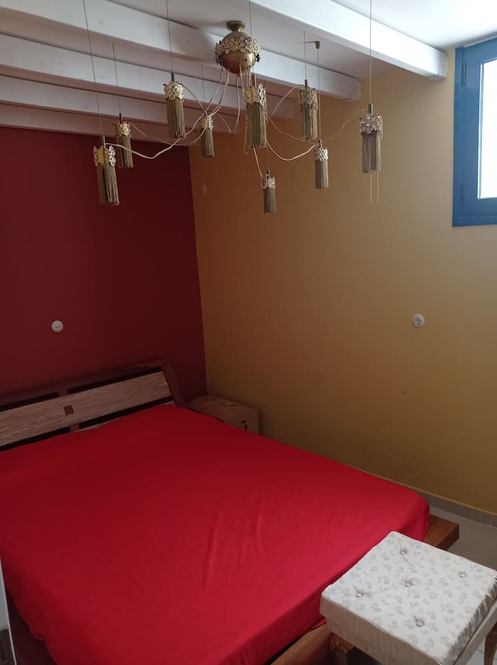 საძინებელი 1