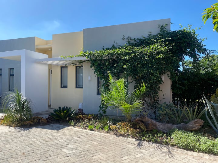 Sunbird Villa. Arlington Estate guesthouse. Harare Villas for Rent in