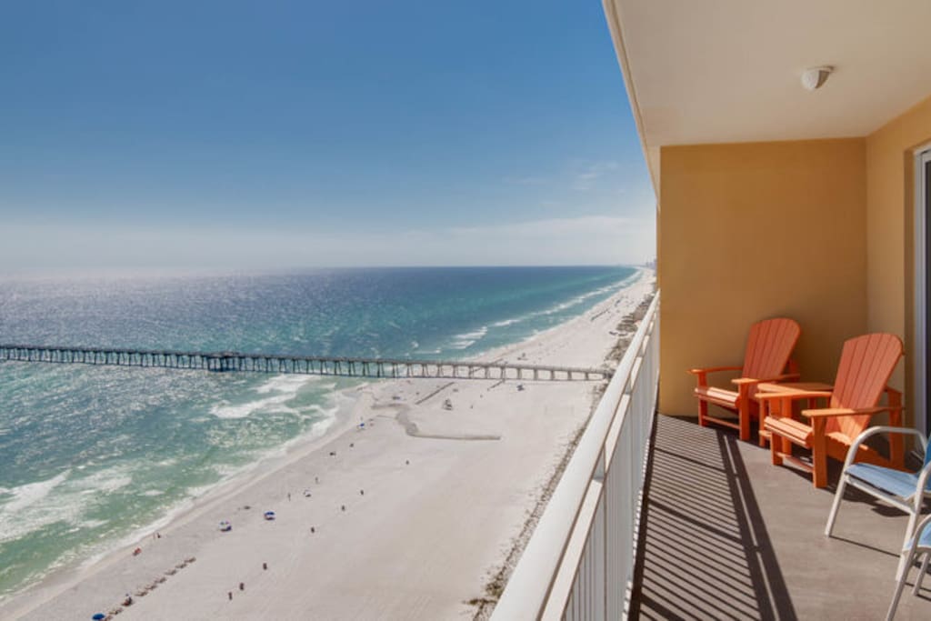 The Gulf of Mexico is breathtaking from the private balcony of Sterling Reef 1702