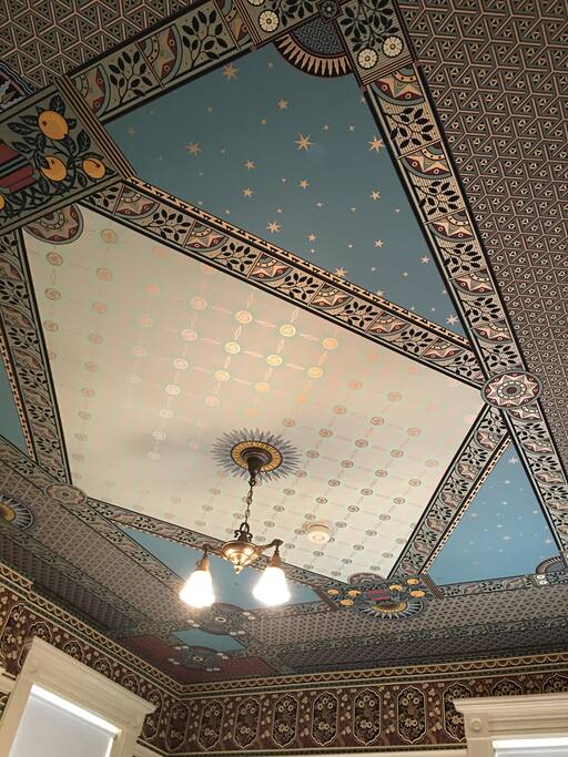 Amazing Ceiling