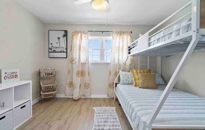 Ძილის უამრავი ვარიანტი ოჯახის წევრებისთვის ან მეგობრებისთვის 