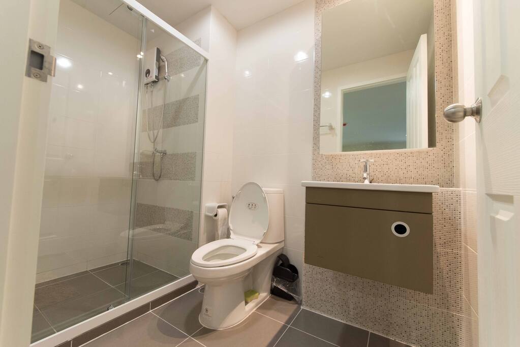 Bath Room 2