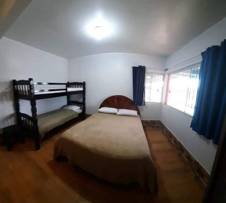 ห้องสวีท 3
ชั้นล่าง 