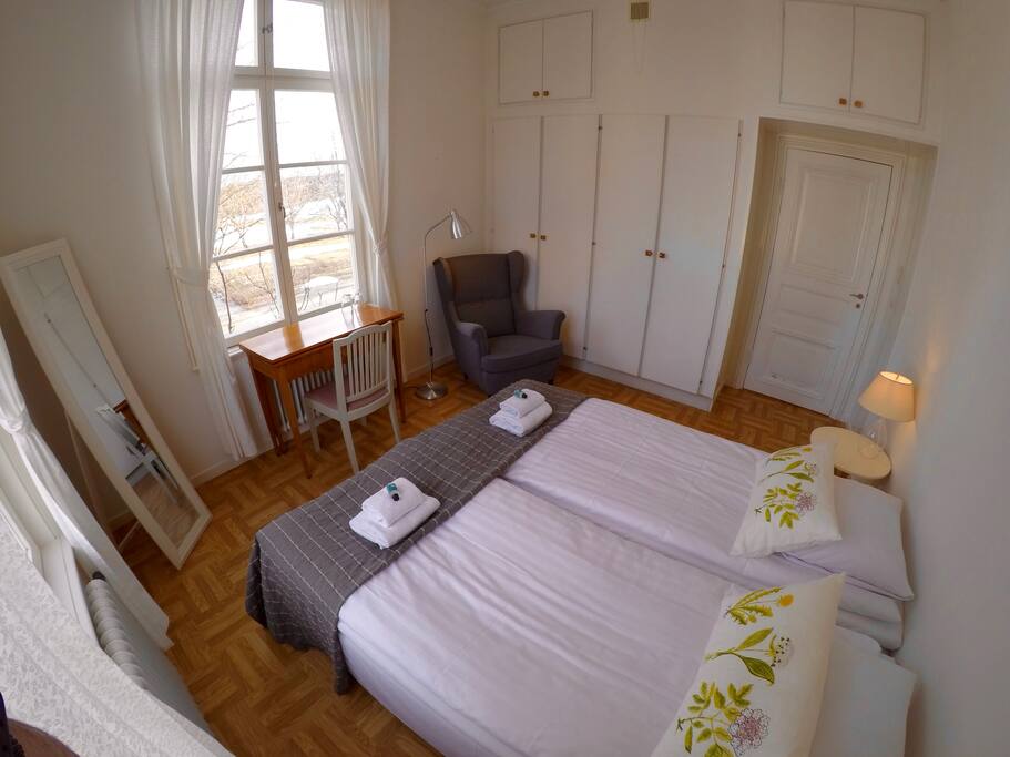 Room 1