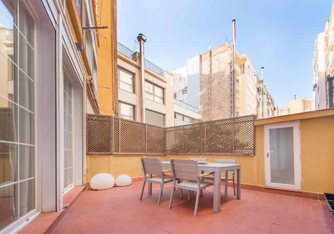 Three bedroom apartment Diagonal gallery image 2