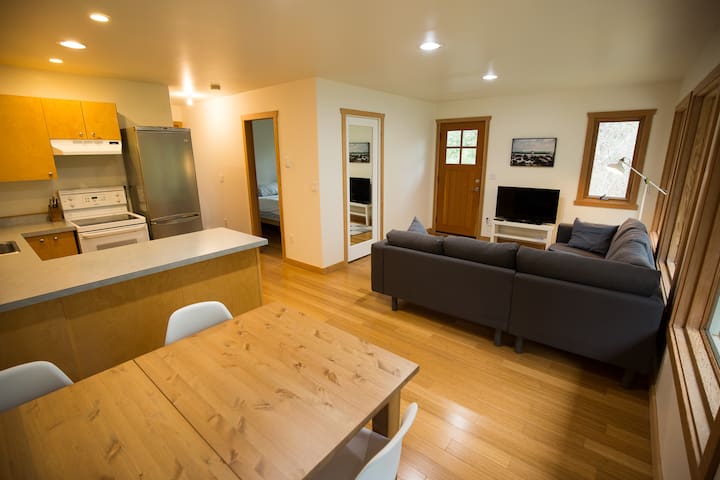 Private Rainforest Suite on the Water