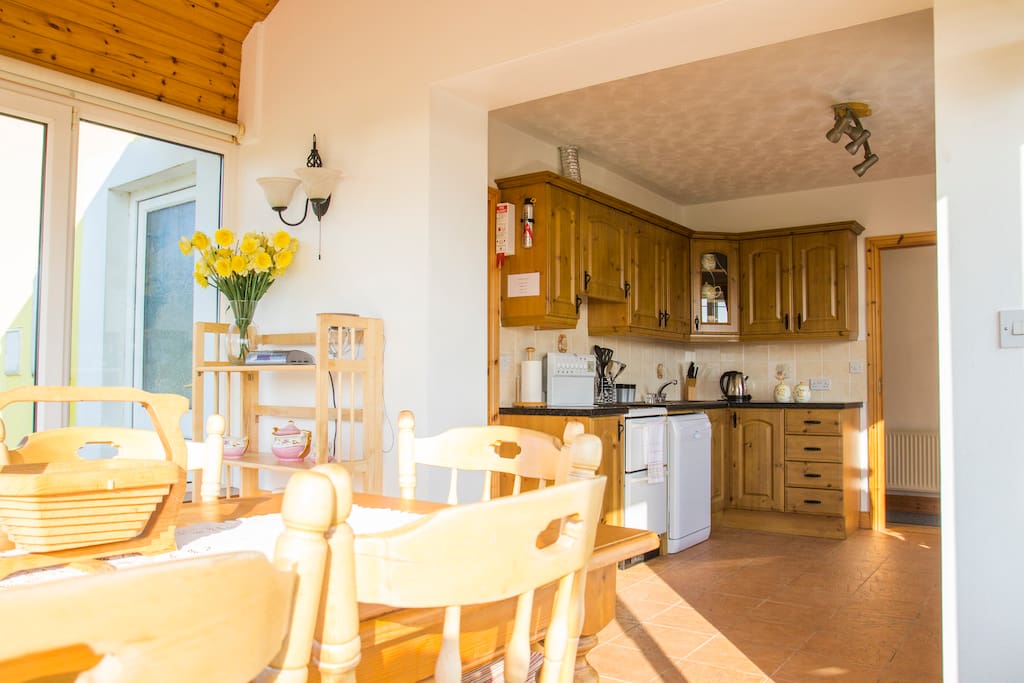Kitchen/dining area