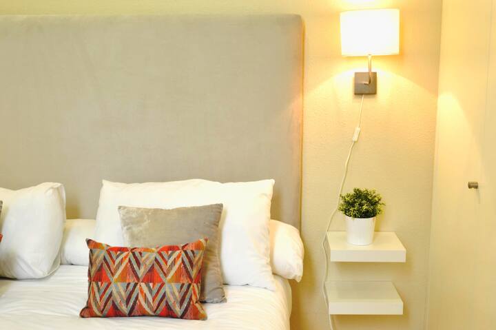 Საძინებელი 2 საძინებელი 2
