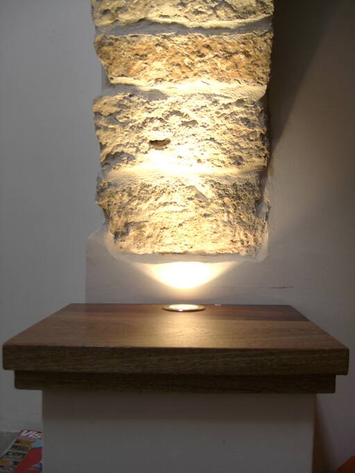 dettaglio architettonico di illuminazione