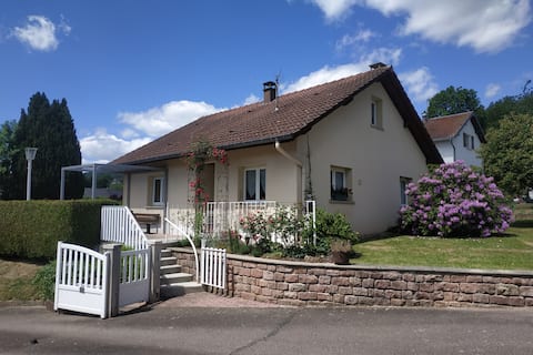 Small detached house at the foot of the forest