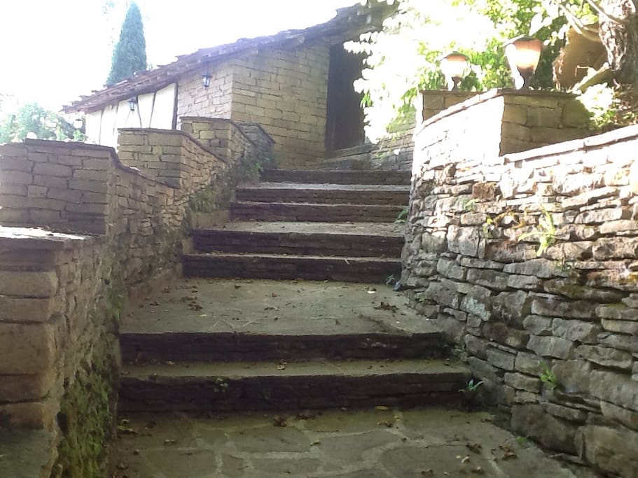 Steps to the house