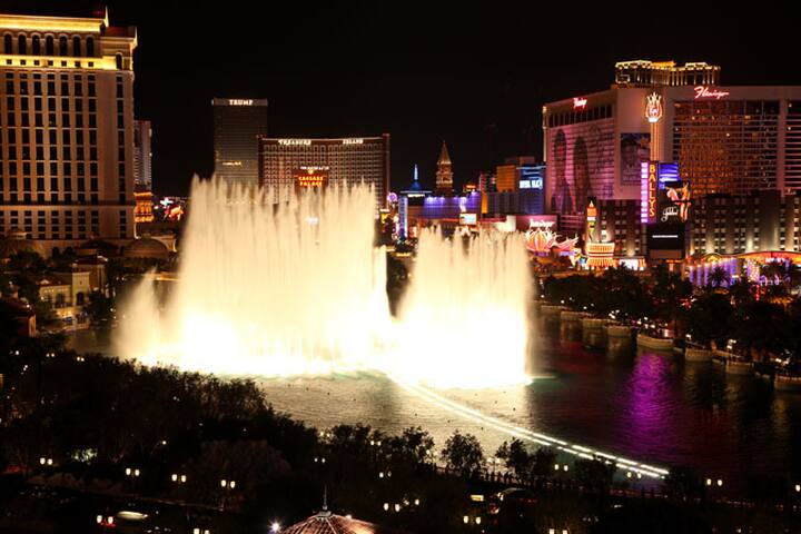 2bdm2th Condo J Jockey club Stripfront/Bellagio gallery image 3