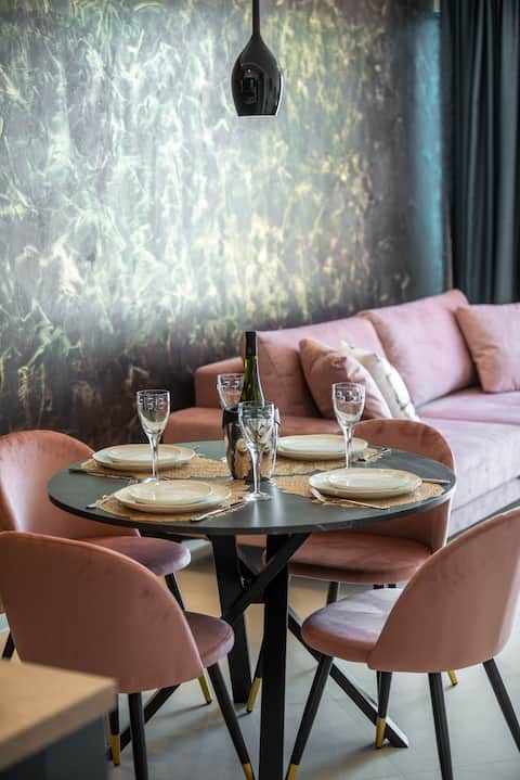 Popular Airbnb listing: Deluxe Cosmopolit apartment 2 in Općina Konavle
