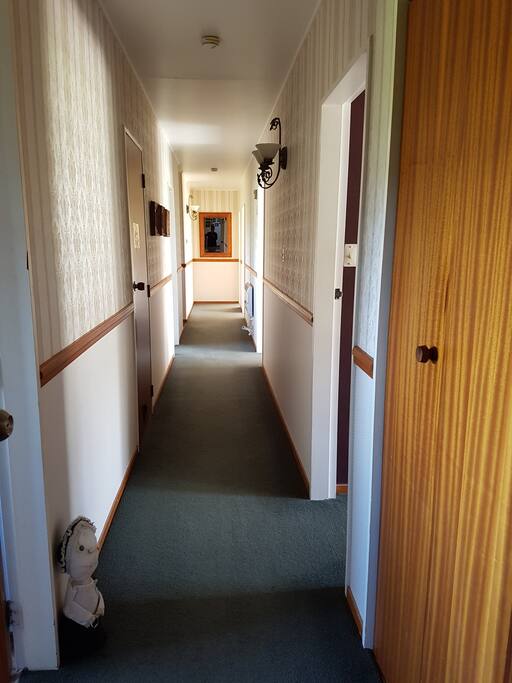 Hallway to bedrooms