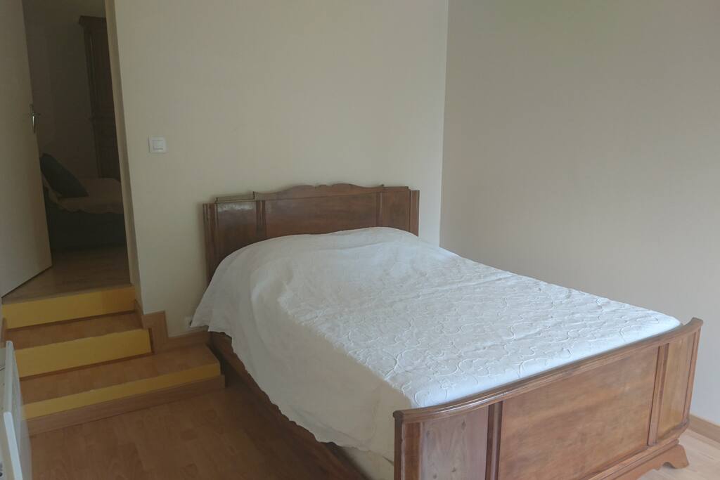 Chambre 2 personnes avec grand placard