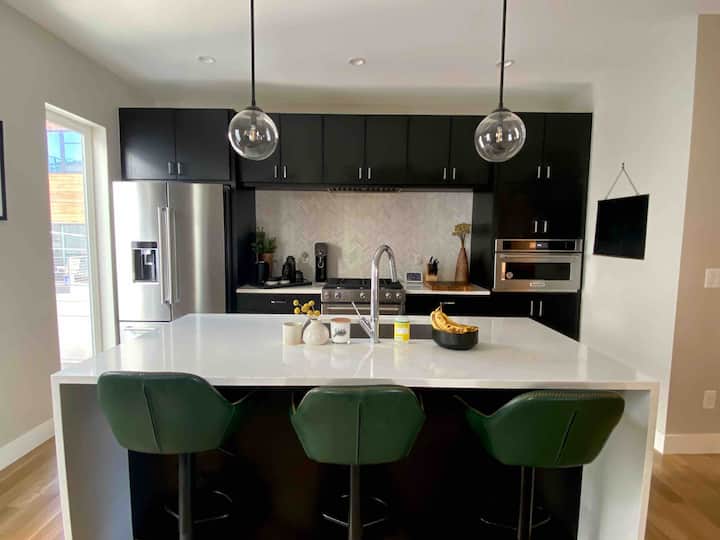 Modern 2 Bedroom Townhouse in Sloan's Lake Denver Townhouses for Rent