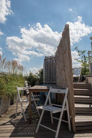 Rooftop terrace apartment in best location. gallery image 5