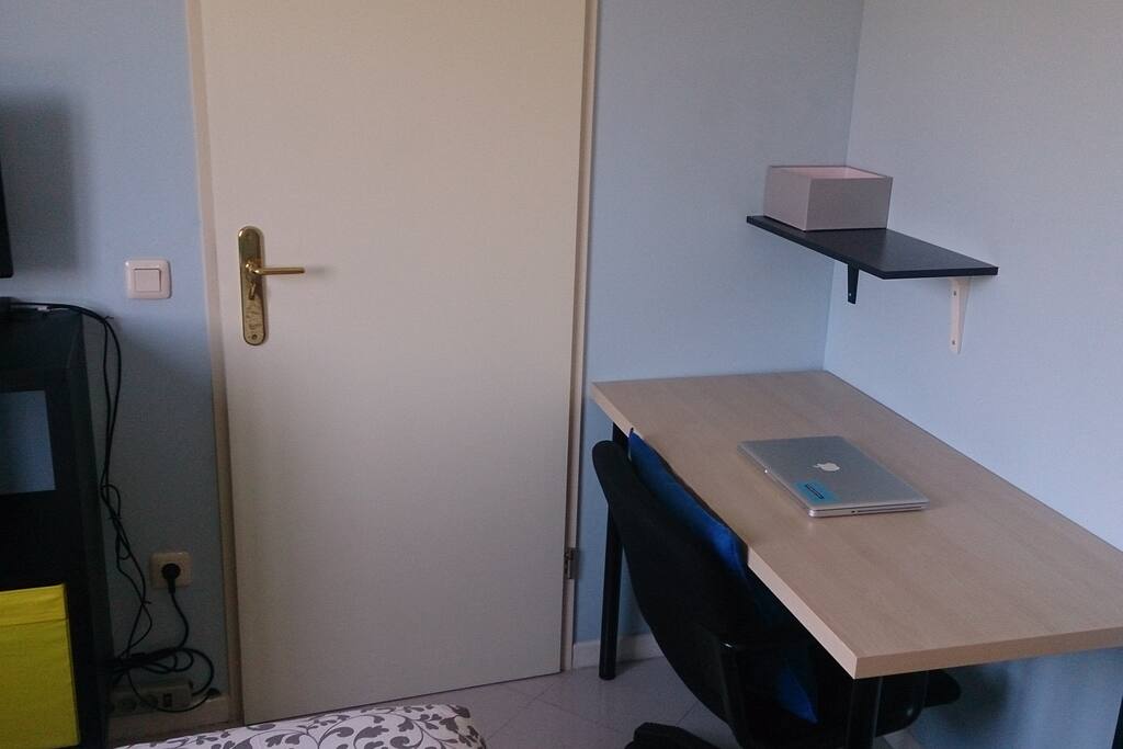 tu habitación / your room (ii)