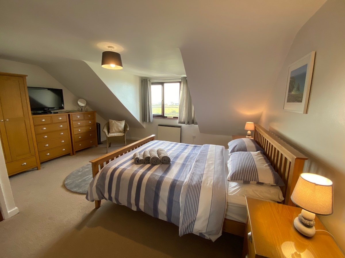 Master en-uite საძინებელი