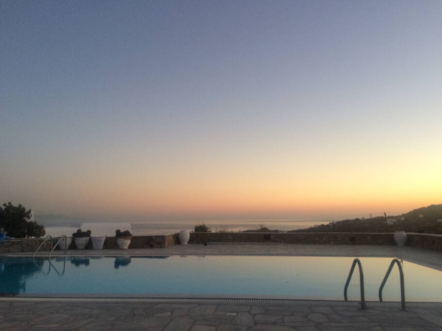 Sunset view from the pool (1)
