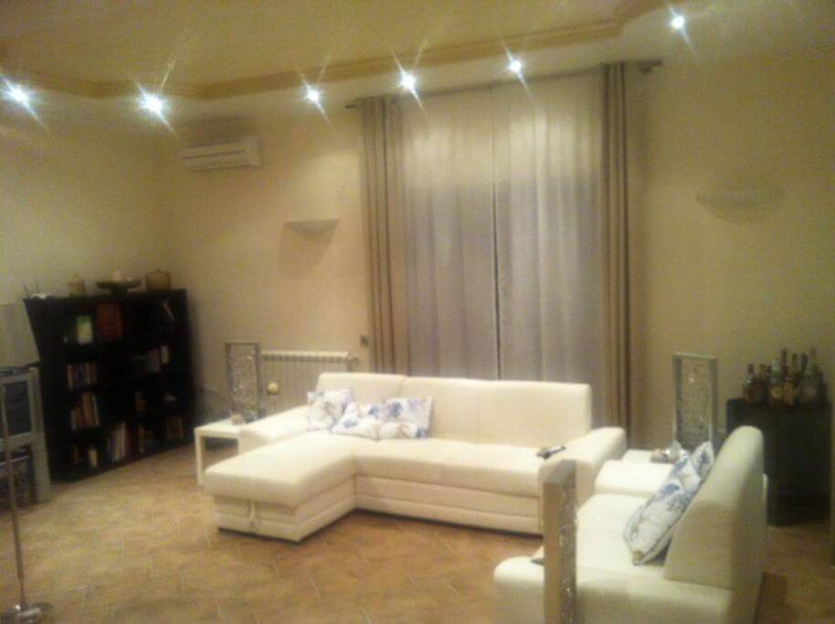 SALONE