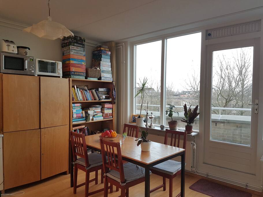 Living Room with dining table