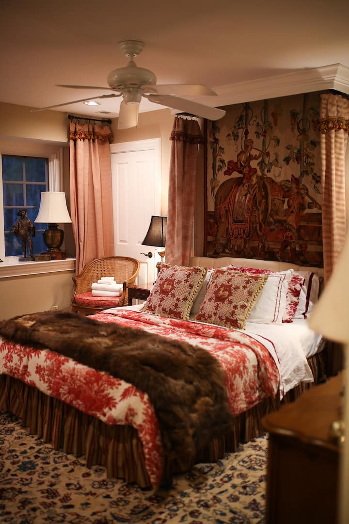 bedroom 1 on second level