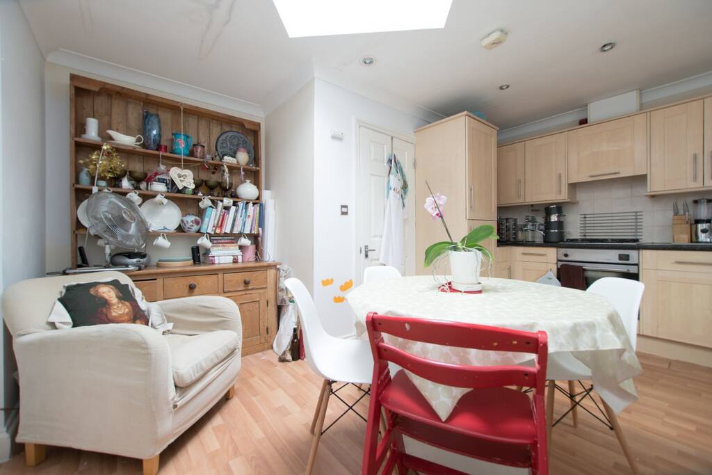 Kitchen - view 1