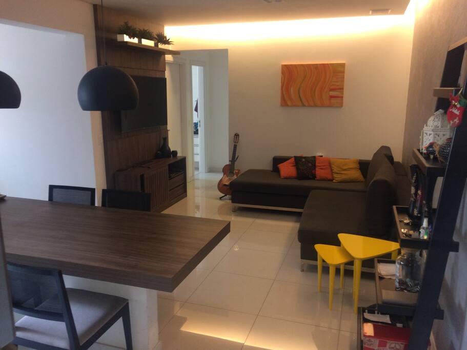 sala - visao da porta de entrada ( ao lado da cozinha