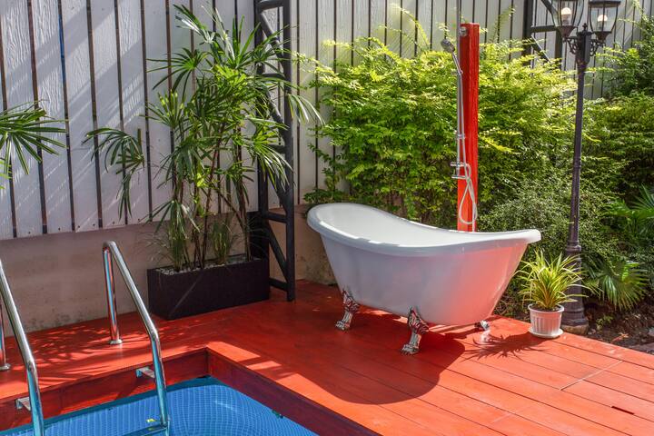 PoolVilla Sathorn Bangkok gallery image 2