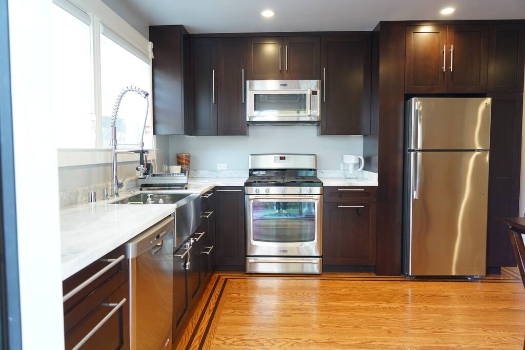 Kitchen with new appliances and plenty of cabinet space