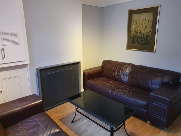 Live Beautiful Homely Place Luton 10min M1&airport - London Luton Airport (LTN)
