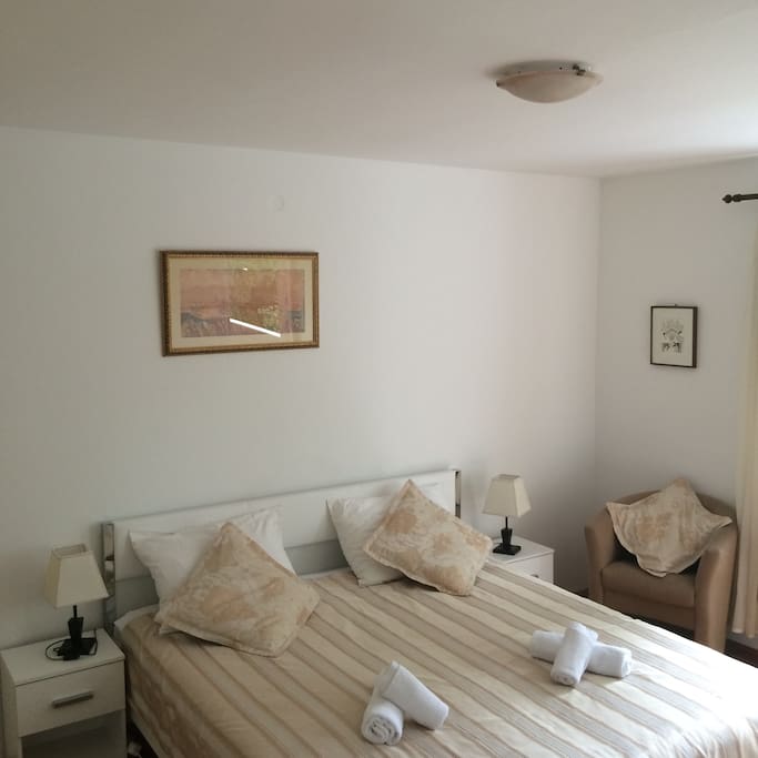 bedroom#1