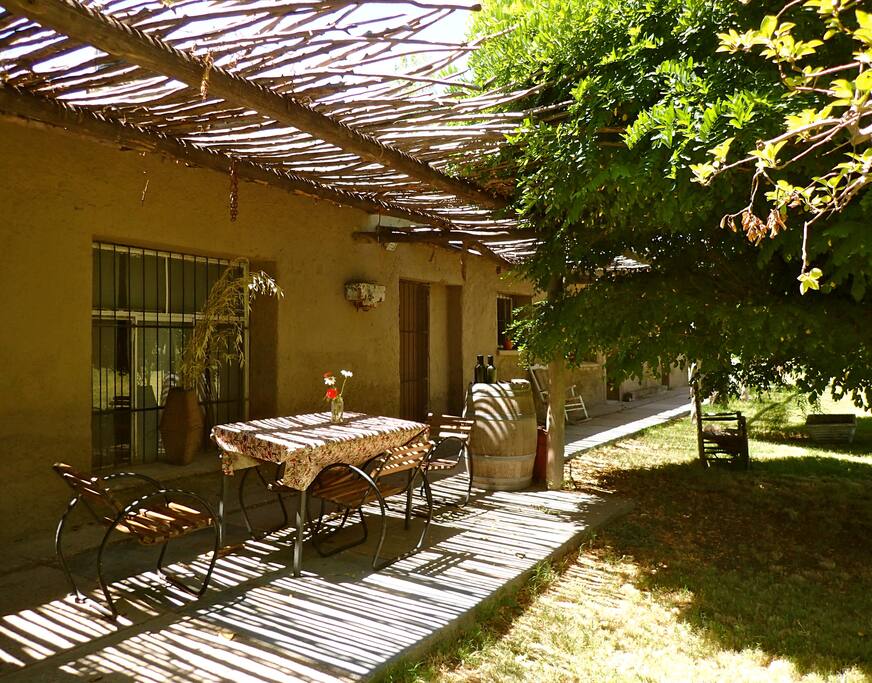 outside dinning area